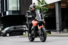 Norton+Atlas+Urban+Riding+Review.webp