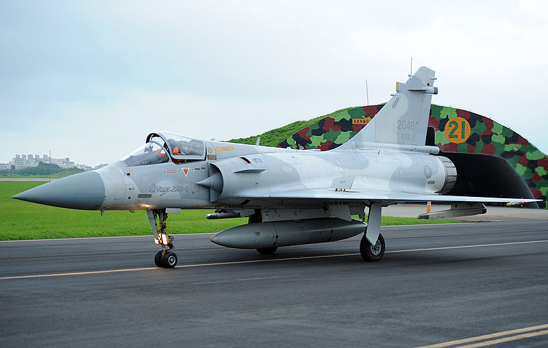 800px-ROCAF_Dassault_Mirage_2000-5Ei_Aoki-8 (1).jpg