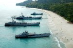 L-32,_L-34,_L-21,_L-22_LSTs_and_LCUs_beached.jpg L-32,_L-34,_L-21,_L-22_LSTs_and_LCUs_beached.jpg