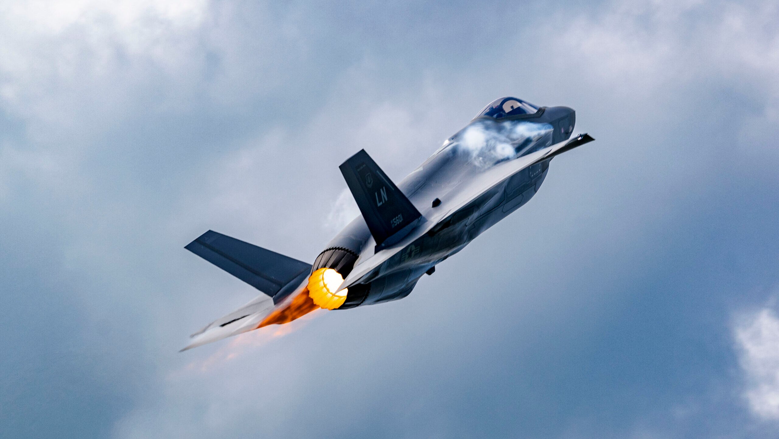 breakingdefense.com