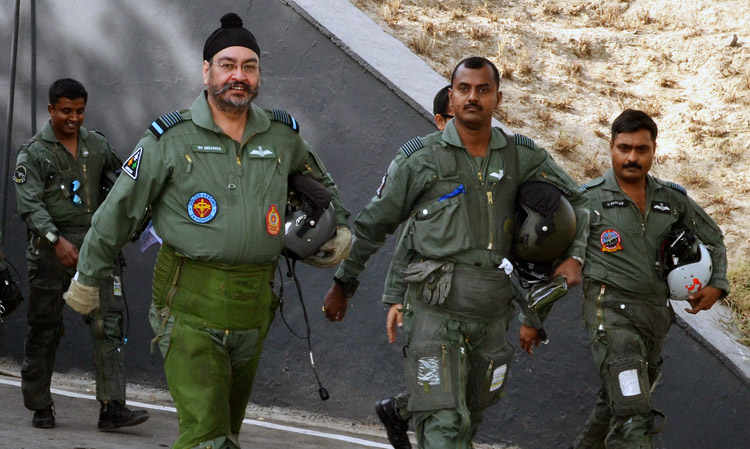 Dhanoa_Flying.jpg