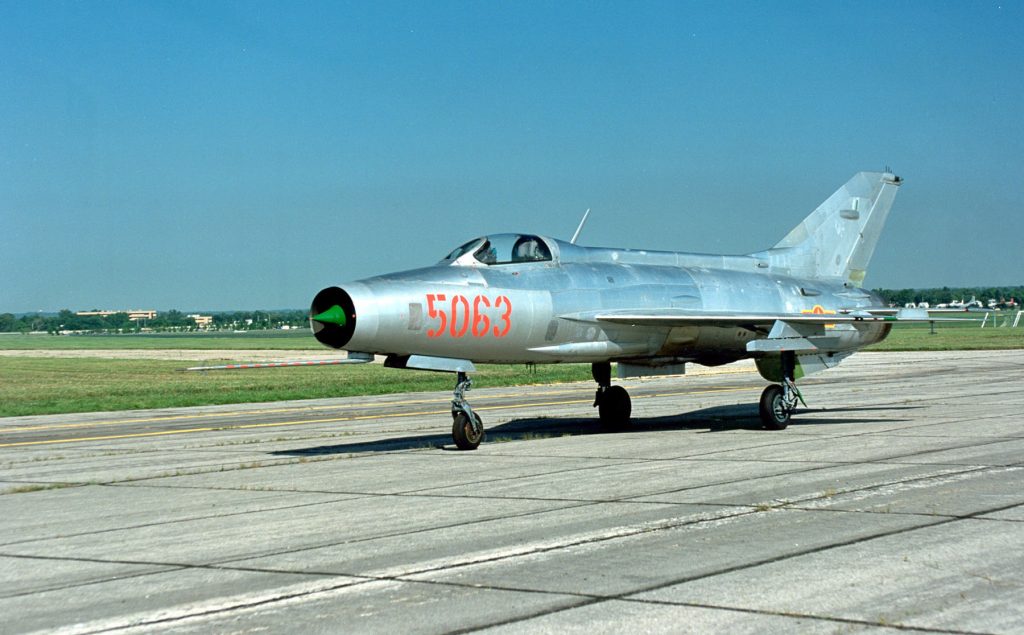 Mikoyan-Gurevich_MiG-21PF_USAF-1024x635.jpg