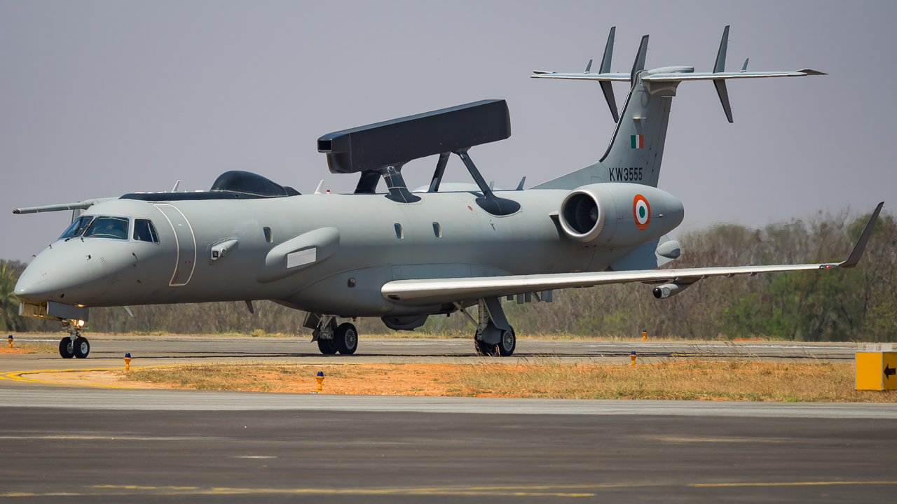 KW3555_AWACS_IAF_%2832685888110%29.jpg