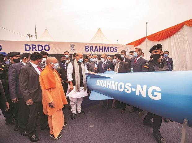 www.business-standard.com