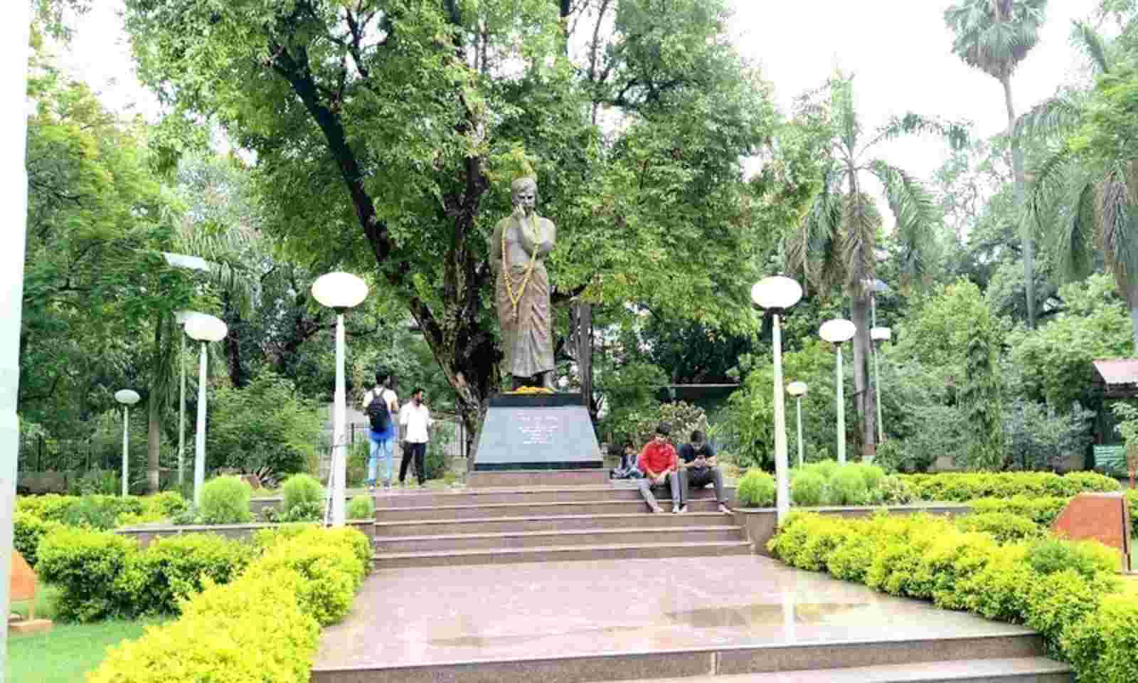 Remove All Encroachment Including Mosque, Mazar In Chandrashekhar Azad Park Within 3 Days: Allahabad HC To UP Govt